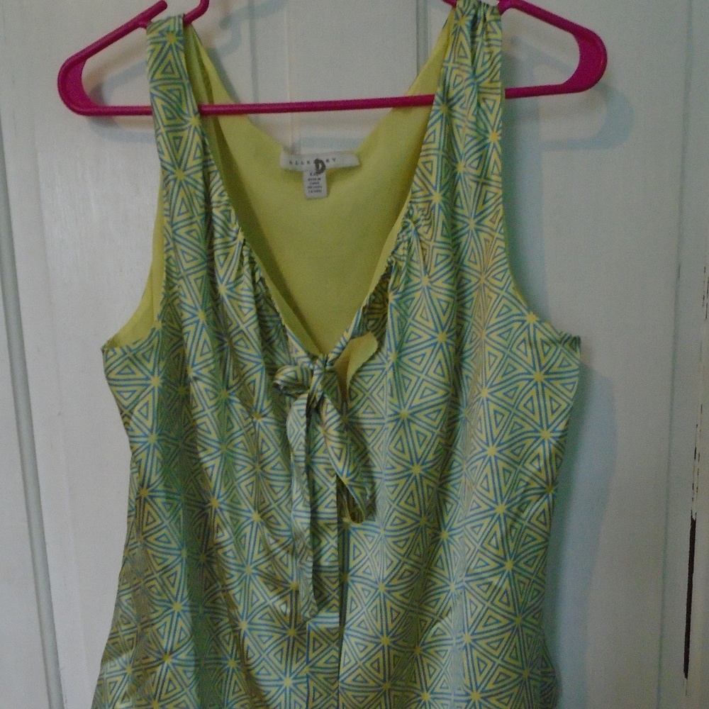 Allegory XXL Sleeveless Blouse with Tie